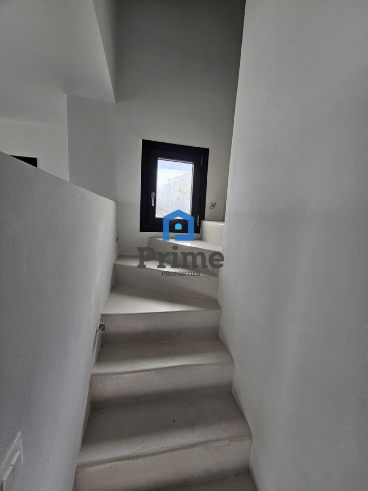 Μεζονέτα 170 m2 στη Μεσαριά Σαντορίνης
