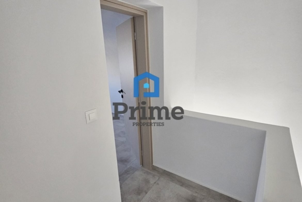 Μεζονέτα 107m2 στη Σαντορίνη