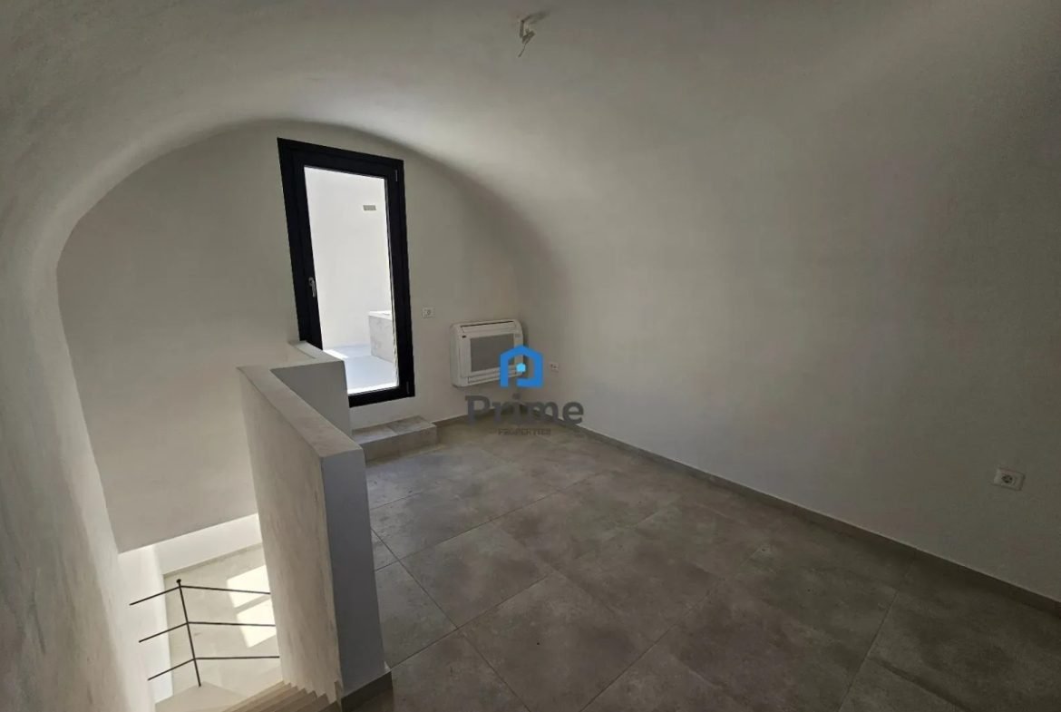 Μεζονέτα 107m2 στη Σαντορίνη