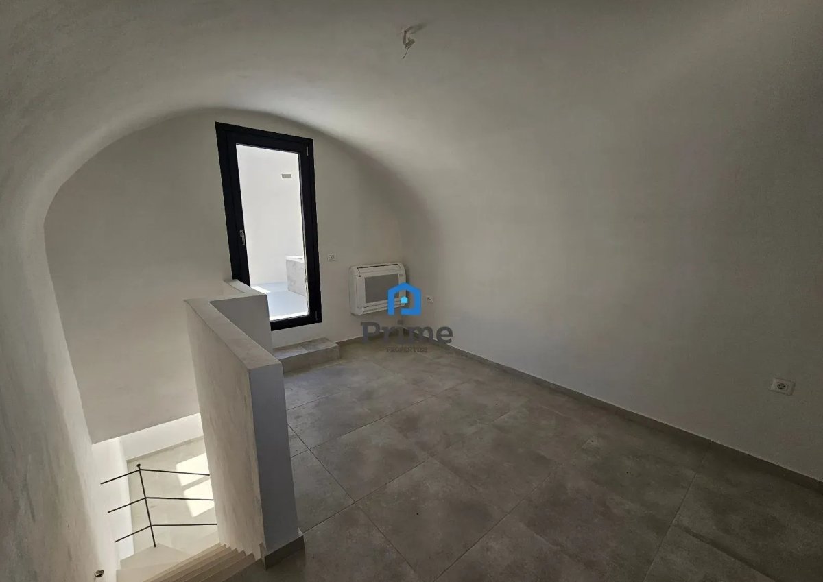 Μεζονέτα 107m2 στη Σαντορίνη