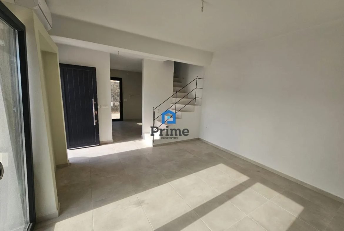 Μεζονέτα 107m2 στη Σαντορίνη