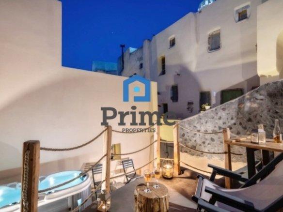 Υπόσκαφη κατοικία Σαντορίνη