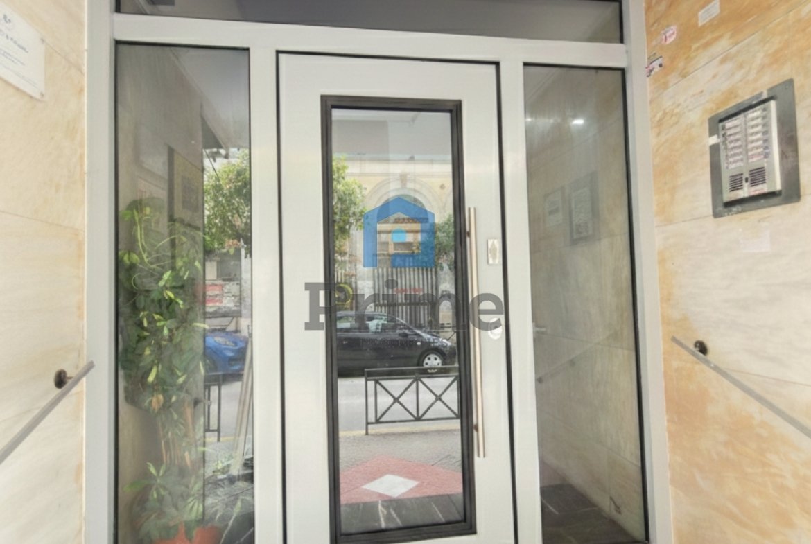 Ρετιρέ 120 τ.μ. στο Δημοτικό Θέατρο Πειραιά