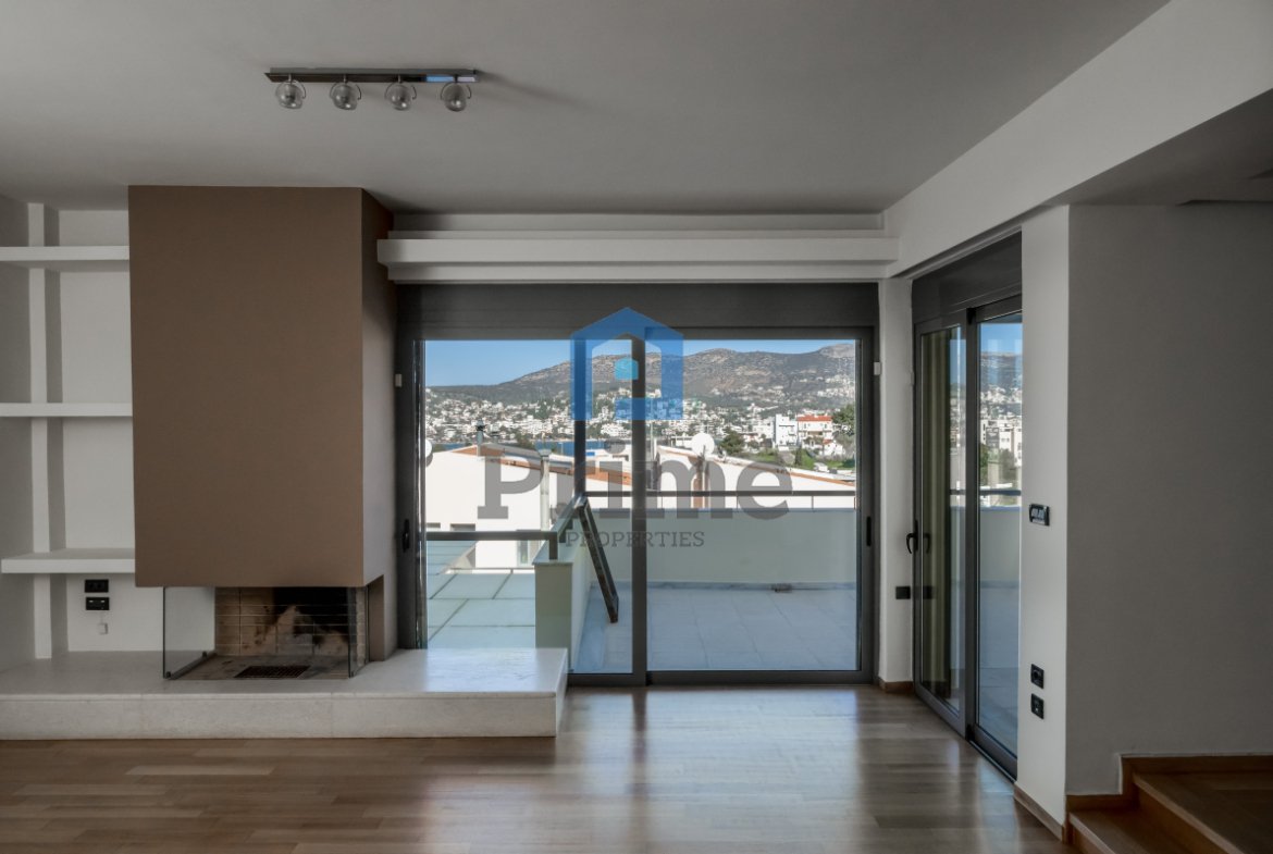 Συγκρότημα 3 κατοικιών με πισίνα