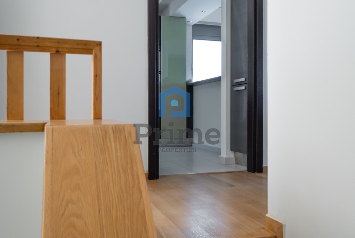 Συγκρότημα 3 κατοικιών με πισίνα