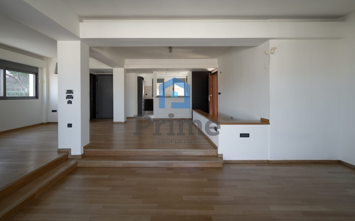 10765794 Συγκρότημα 3 κατοικιών με πισίνα