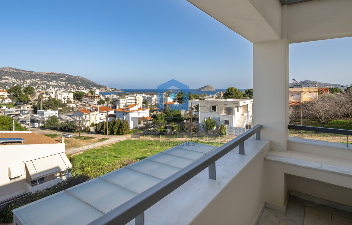 Συγκρότημα 3 κατοικιών με πισίνα